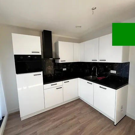 Brand New Xl W Super-fast Wifi & Full Kitchn Apartamento
